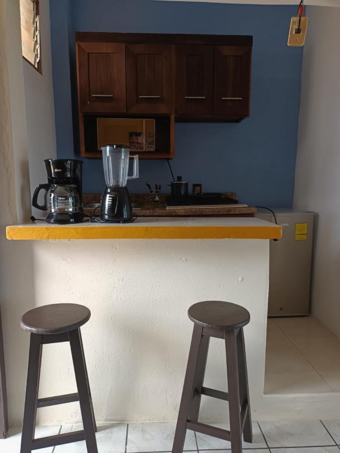 Hotel Casa Juanita ปูแอร์โตเอสกอนดิโด ภายนอก รูปภาพ